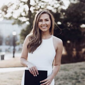 Meet your Posher, Emily